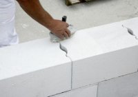 Кладка газобетона.