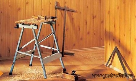 Ремонт, отделка балкона вагонкой.