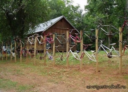 Необычные заборы. Фото