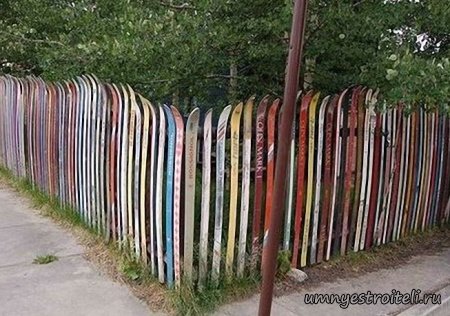 Необычные заборы. Фото