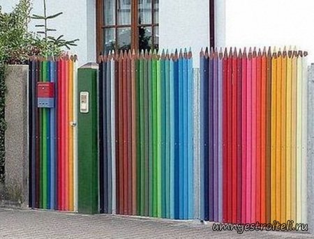 Необычные заборы. Фото