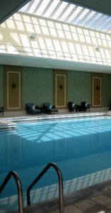 Cобственный бассейн.