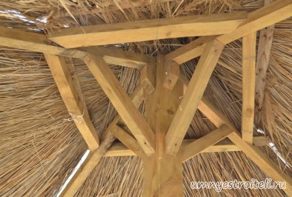 Крыша из камыша