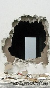 Как шпаклевать дыры в стене Как шпаклевать дыры в стене