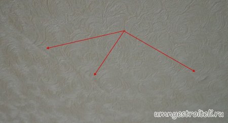 Неровности и пузыри под высохшими обоями