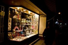 Подсветка витрин с различного рода аксессуарами