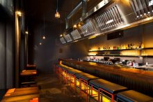 Освещение алкогольных магазинных витрин и барных стоек