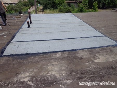 Кровля гаража - фото № 2 &quot;герметизация швов и рантов&quot;