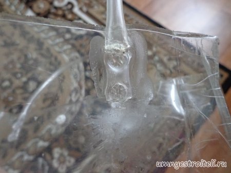 Клей Десмокол не оттирается Ацетоном