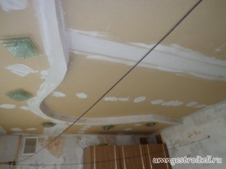 Двух ярусный потолок из гипсокартона на кухне