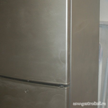 ХОЛОДИЛЬНИК ПОКРАШЕННЫЙ В ДВА СЛОЯ