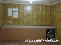 Кухня отделанная пластиковыми панелями