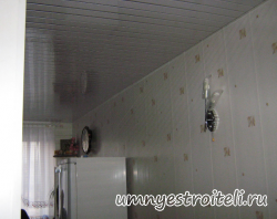 Отделка кухни пластиком