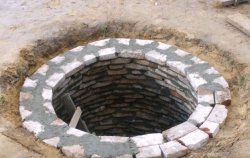 Облагораживание выгребных ям в Макеевке