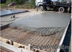 Заливка фундамента