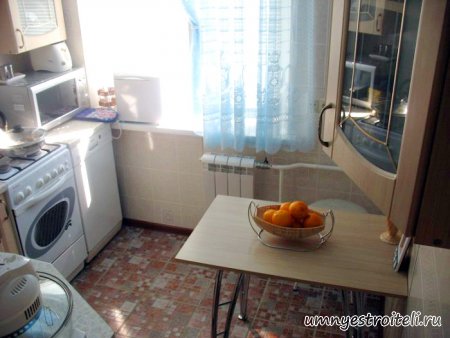 Дизайн маленькой кухни 26