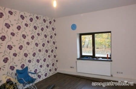 Обои с цветами в частном доме Макеевка