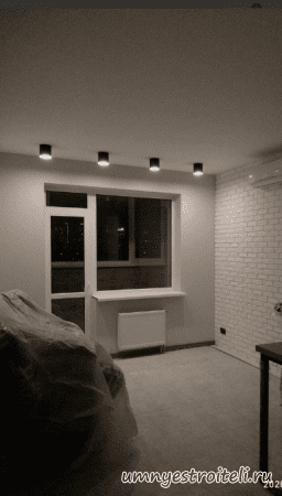 Оклейка стен белыми обоями в Донецке