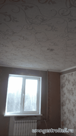 Поклейка обоев в Донецке на потолок и стены веточки