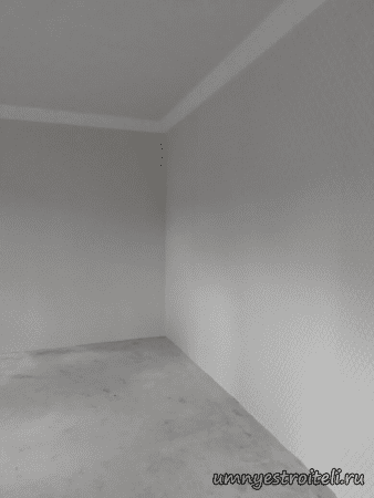 Белые обои с квадратиками