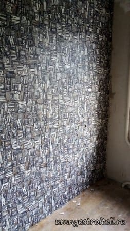 оклейка стен обоями на кухне