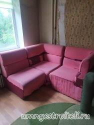 Перетяжка кухонного уголка на два посадочных места и одно угловое стоит примерно 12 000