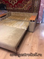 Цена перетяжки дивана на два посадочных и три спальных места с заменой поролона около 30 000