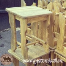 Табуретки из натурального дерева