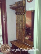 Вешалка для одежды из натурального дерева