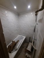 Капитальный ремонт ванной в Донецке стены плитка, пол плитка, потолок пластик с установкой ванны