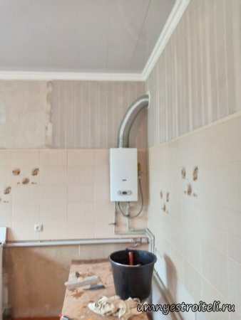 Оклейка кухни обоями в куйбышевском районе Донейка частный сектор4